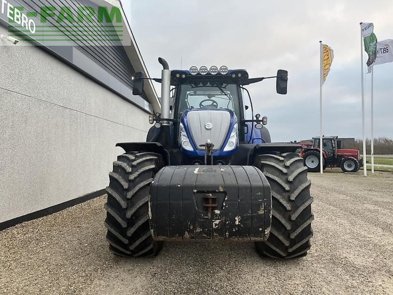 New Holland t7.315 ac - Traktor: obrázok 2 New Holland t7.315 ac - Traktor: obrázok 2