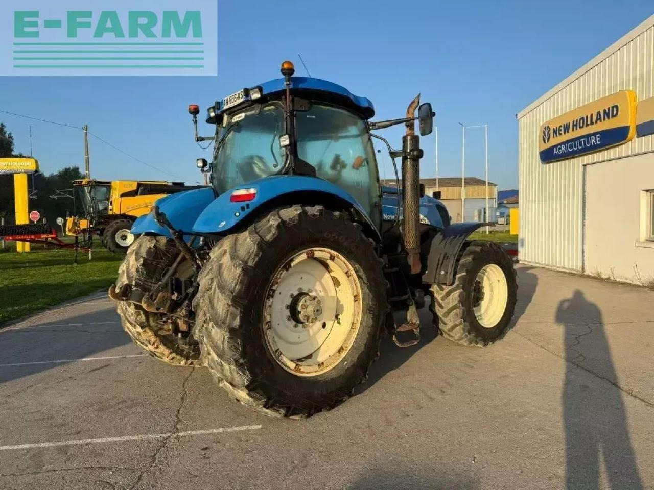 New Holland t7070 6.7l - Traktor: obrázok 3 New Holland t7070 6.7l - Traktor: obrázok 3