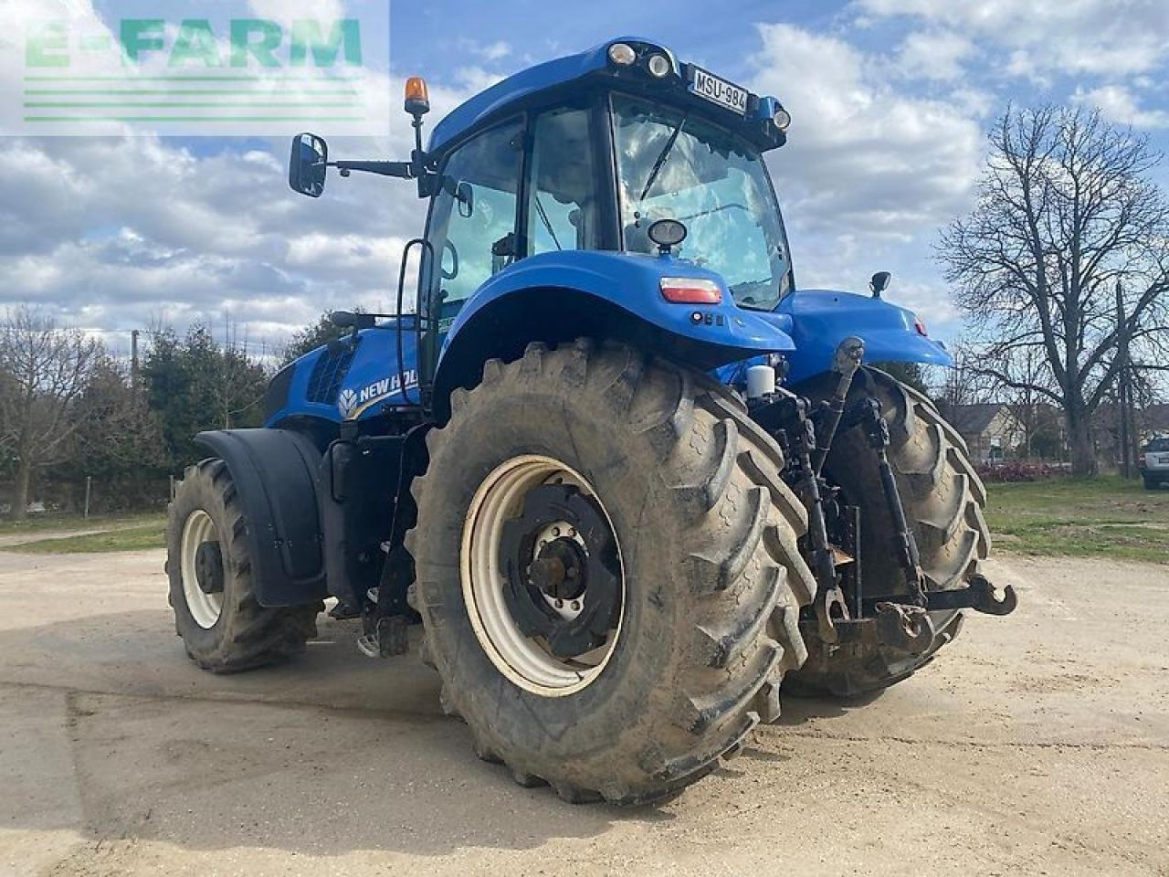 New Holland t8.390 - Traktor: obrázok 4 New Holland t8.390 - Traktor: obrázok 4