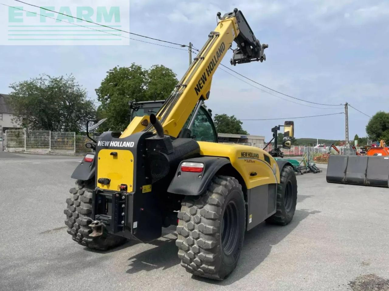 Teleskopický nakladač New Holland th 7.37 elite: obrázok 9