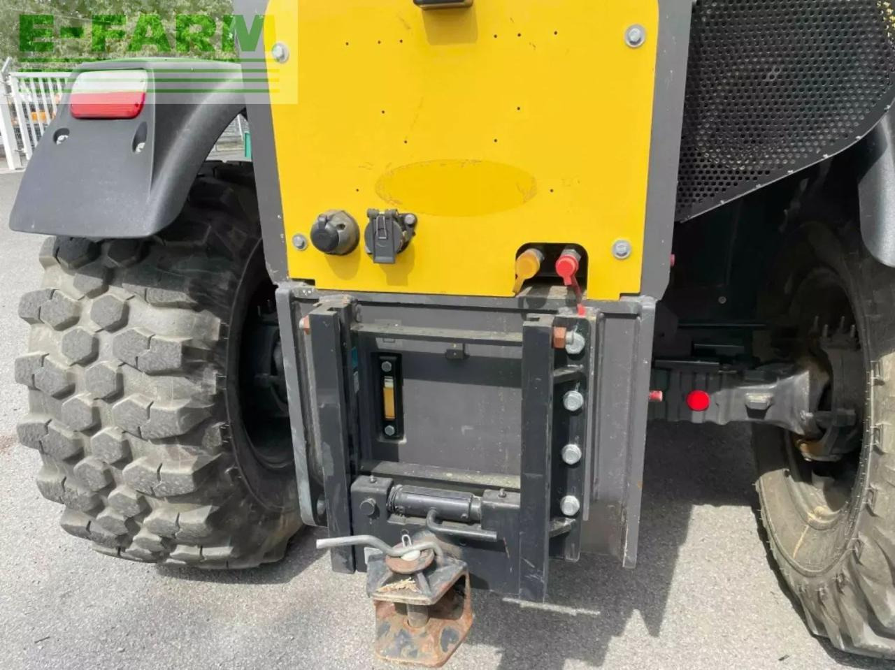 Teleskopický nakladač New Holland th 7.37 elite: obrázok 6