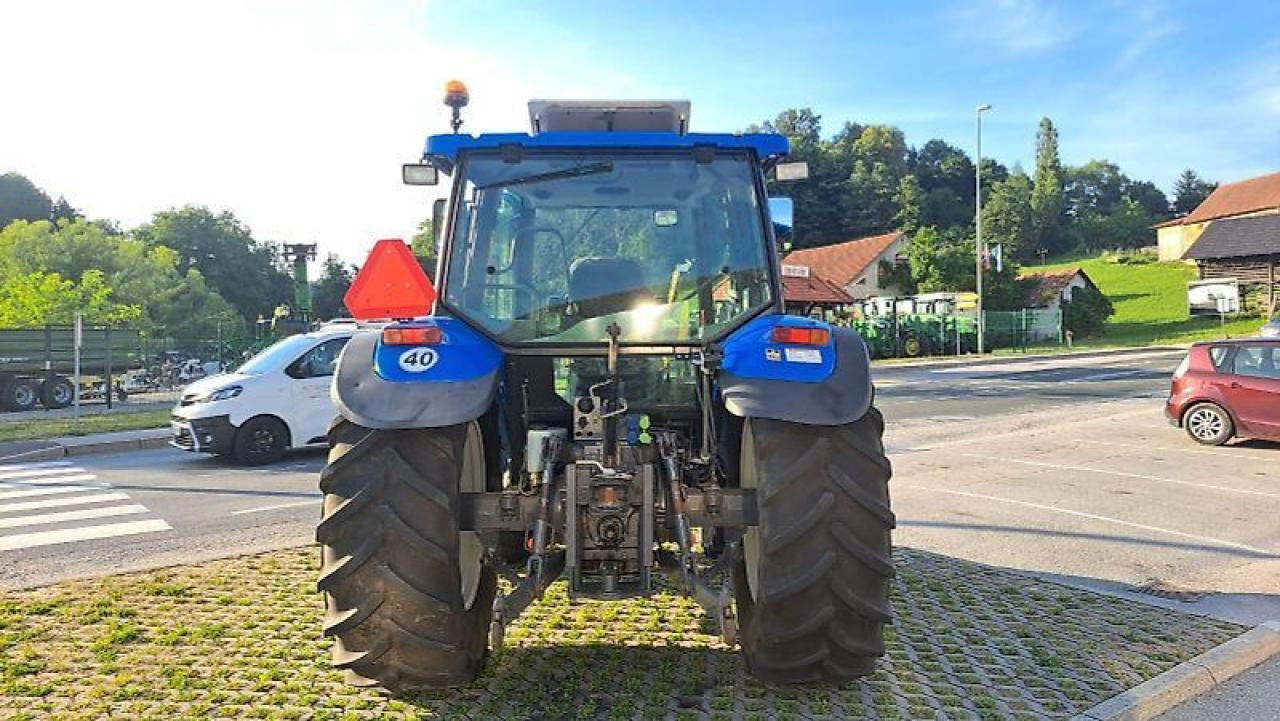 New Holland tl 80 - Traktor: obrázok 5 New Holland tl 80 - Traktor: obrázok 5
