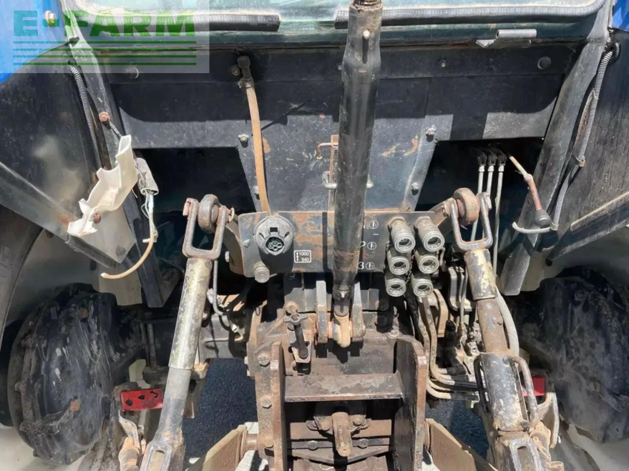 New Holland tracteur agricole td85d new holland D - Traktor: obrázok 3 New Holland tracteur agricole td85d new holland D - Traktor: obrázok 3