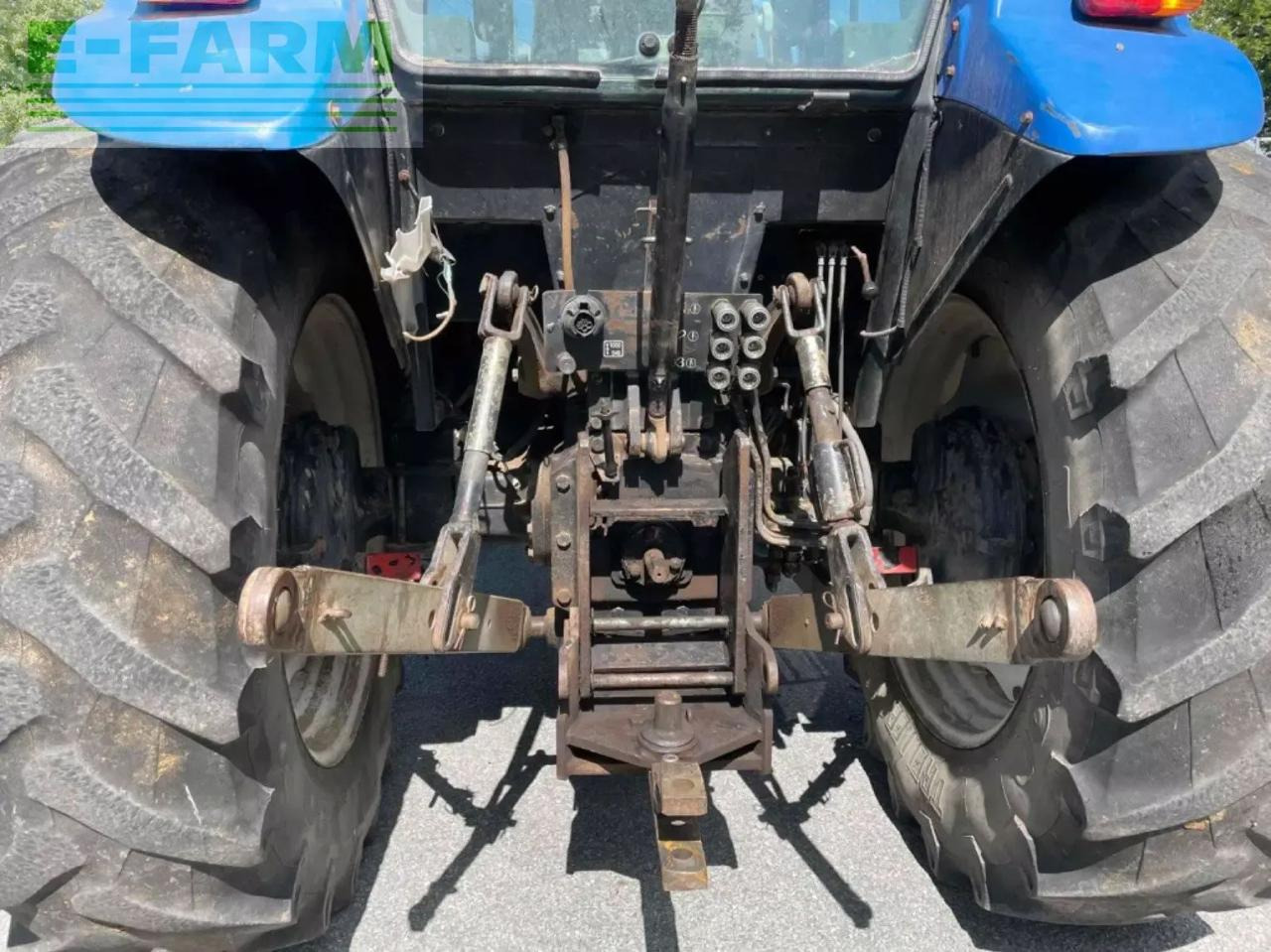 New Holland tracteur agricole td85d new holland D - Traktor: obrázok 4 New Holland tracteur agricole td85d new holland D - Traktor: obrázok 4