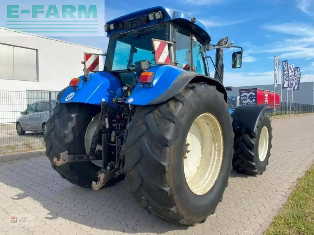 New Holland tvt 195 mit frontzapfwelle - Traktor: obrázok 4 New Holland tvt 195 mit frontzapfwelle - Traktor: obrázok 4