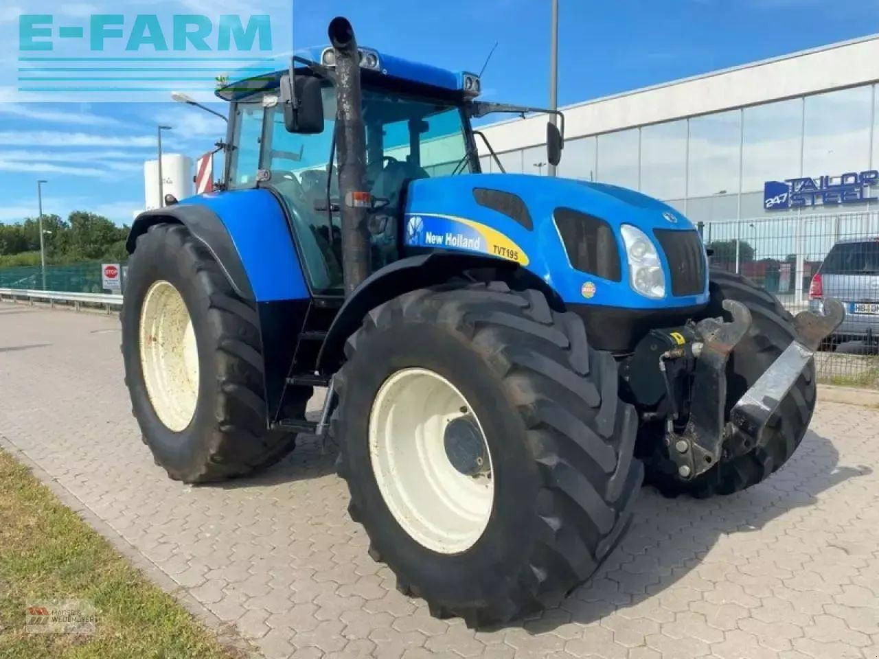 New Holland tvt 195 mit frontzapfwelle - Traktor: obrázok 3 New Holland tvt 195 mit frontzapfwelle - Traktor: obrázok 3