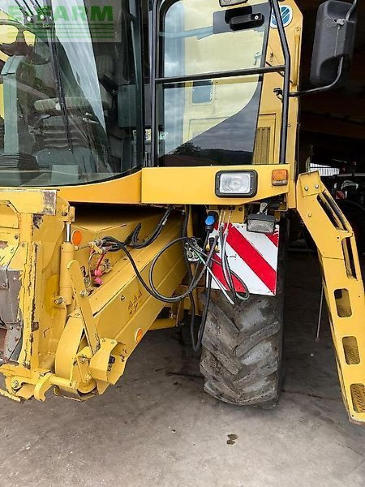 New Holland tx 68 plus mit rapstisch - Obilný kombajn: obrázok 3 New Holland tx 68 plus mit rapstisch - Obilný kombajn: obrázok 3