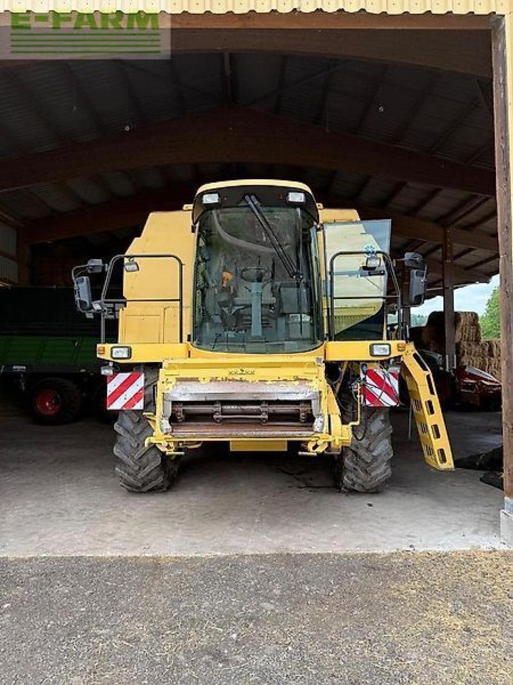 New Holland tx 68 plus mit rapstisch - Obilný kombajn: obrázok 1 New Holland tx 68 plus mit rapstisch - Obilný kombajn: obrázok 1