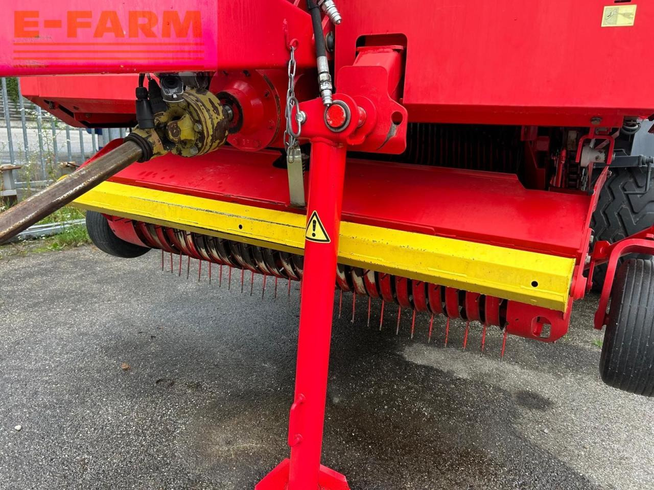 Poľnohospodársky sklápěcí príves Pöttinger Ladewagen Europrofi 4500D: obrázok 13 Poľnohospodársky sklápěcí príves Pöttinger Ladewagen Europrofi 4500D: obrázok 13