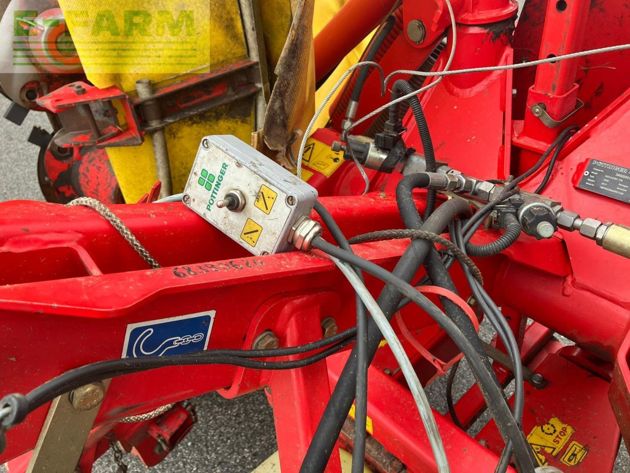 Kosačka Pöttinger Nova Disc 730: obrázok 12 Kosačka Pöttinger Nova Disc 730: obrázok 12