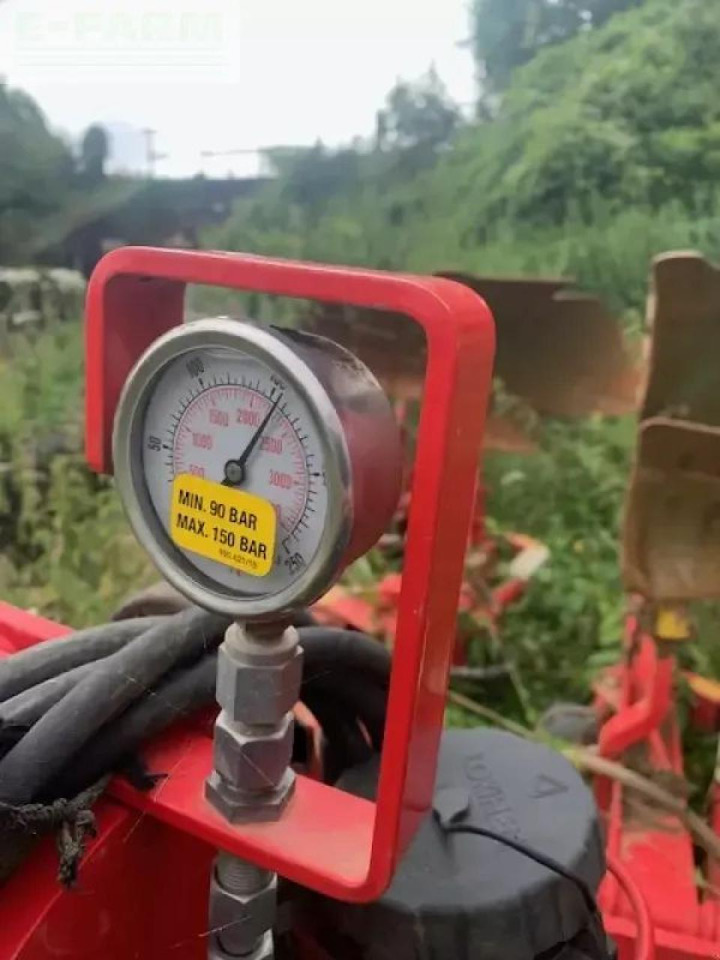 Pöttinger servo 35 s - Pluh: obrázok 5 Pöttinger servo 35 s - Pluh: obrázok 5