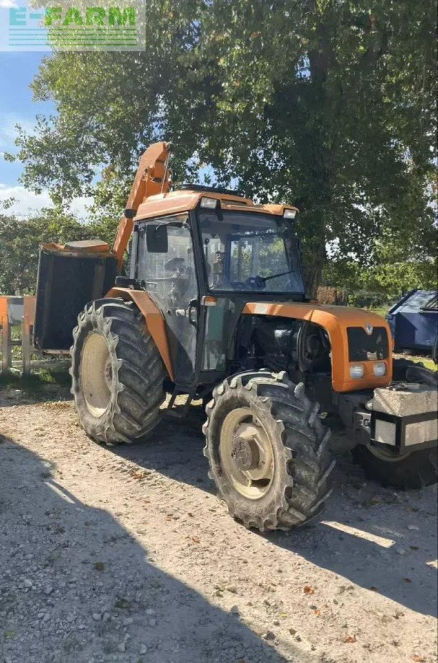 Renault pales 240 - Traktor: obrázok 1 Renault pales 240 - Traktor: obrázok 1
