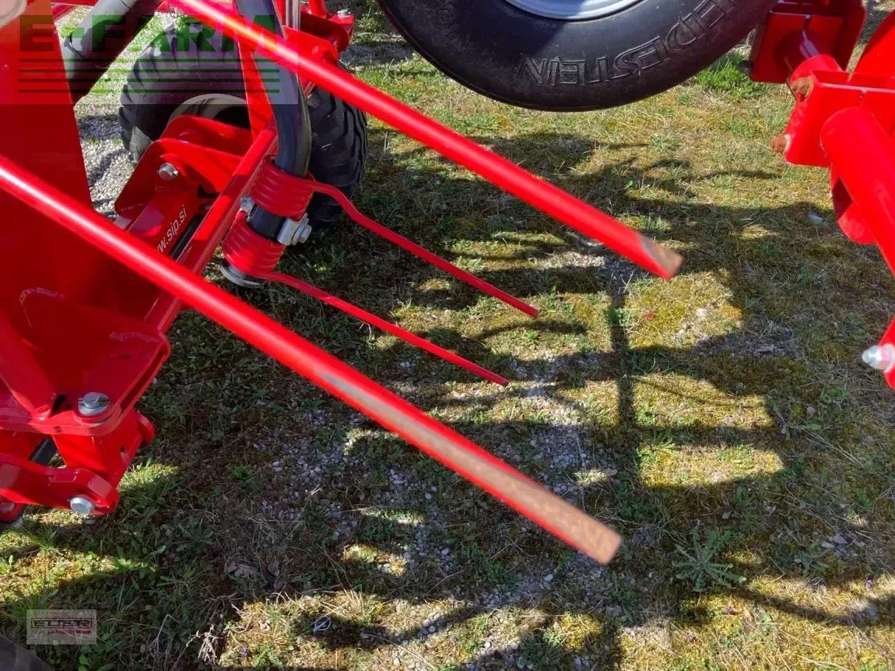 SIP spider 900/8 t - Obracač sena: obrázok 4 SIP spider 900/8 t - Obracač sena: obrázok 4