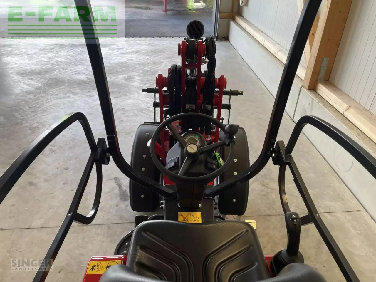 Schäffer 2028-2 - Kolesový nakladač: obrázok 4 Schäffer 2028-2 - Kolesový nakladač: obrázok 4