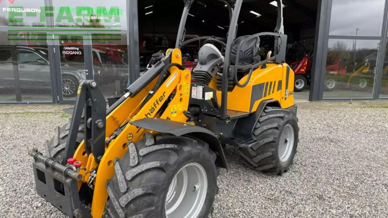 Schäffer 2445s leasing kr 3.057,- - Mini rýpadlo: obrázok 2 Schäffer 2445s leasing kr 3.057,- - Mini rýpadlo: obrázok 2