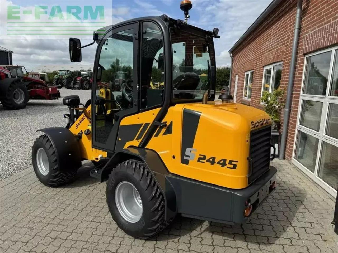 Schäffer 2445s - Mini rýpadlo: obrázok 5 Schäffer 2445s - Mini rýpadlo: obrázok 5