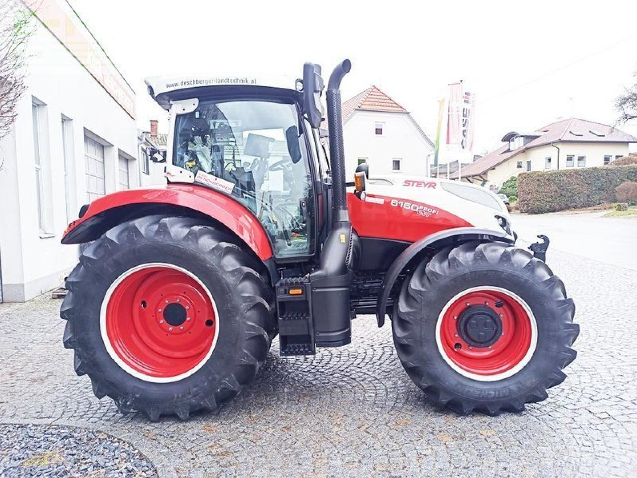 Steyr 6150 profi cvt (stage v) - Traktor: obrázok 4 Steyr 6150 profi cvt (stage v) - Traktor: obrázok 4
