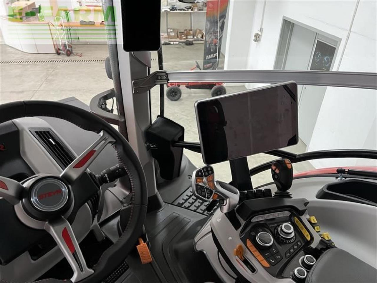 Steyr 6300 terrus cvt (stage v) CVT - Traktor: obrázok 4 Steyr 6300 terrus cvt (stage v) CVT - Traktor: obrázok 4