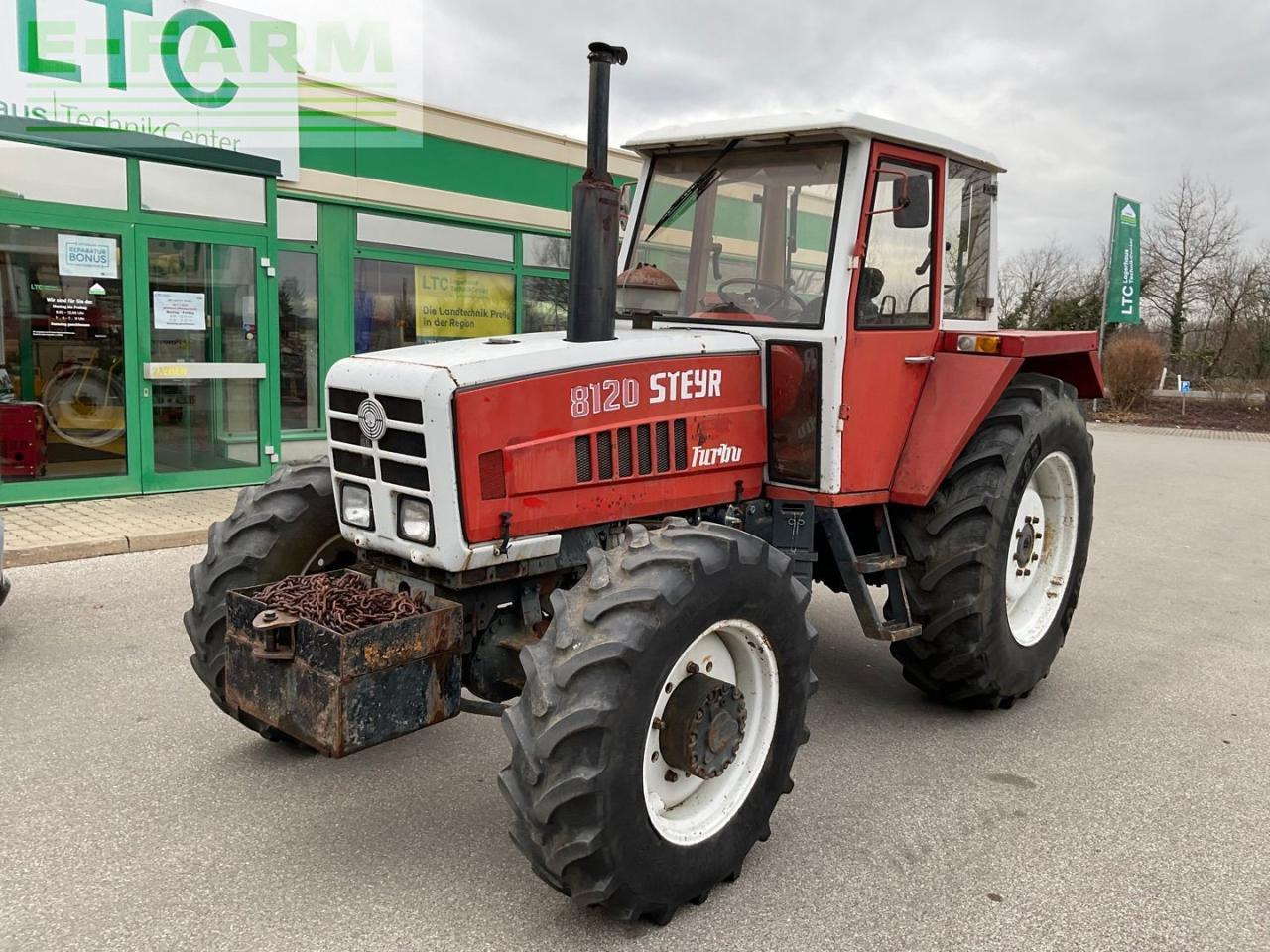 Steyr 8120 - Traktor: obrázok 1 Steyr 8120 - Traktor: obrázok 1
