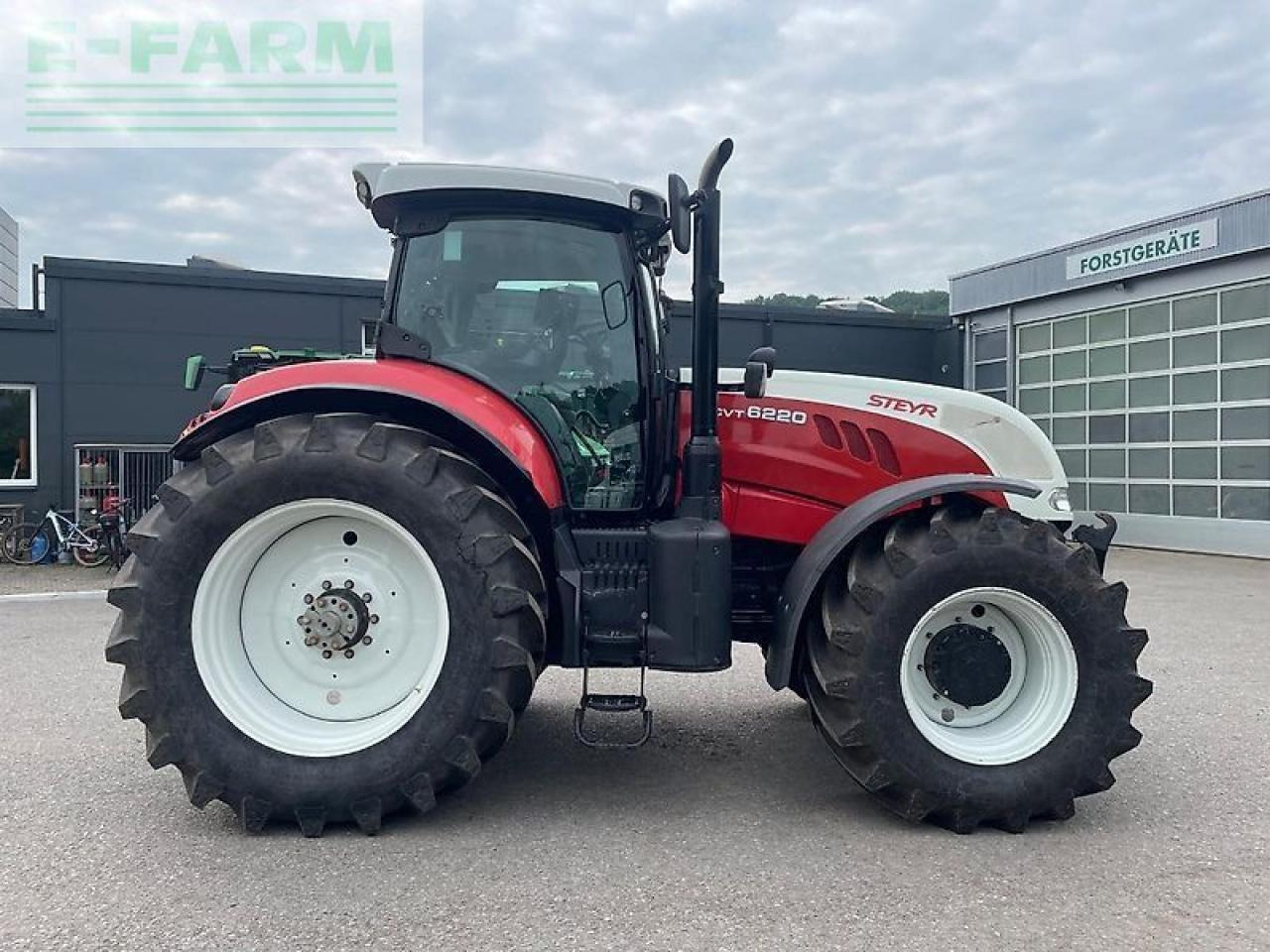 Steyr cvt 6220 - Traktor: obrázok 4 Steyr cvt 6220 - Traktor: obrázok 4
