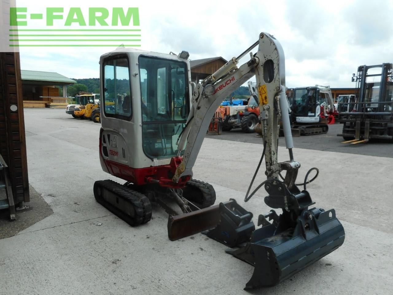 Takeuchi tb 216 ( 1.865kg ) schnellwechsler neu! löffel - Mini rýpadlo: obrázok 4 Takeuchi tb 216 ( 1.865kg ) schnellwechsler neu! löffel - Mini rýpadlo: obrázok 4