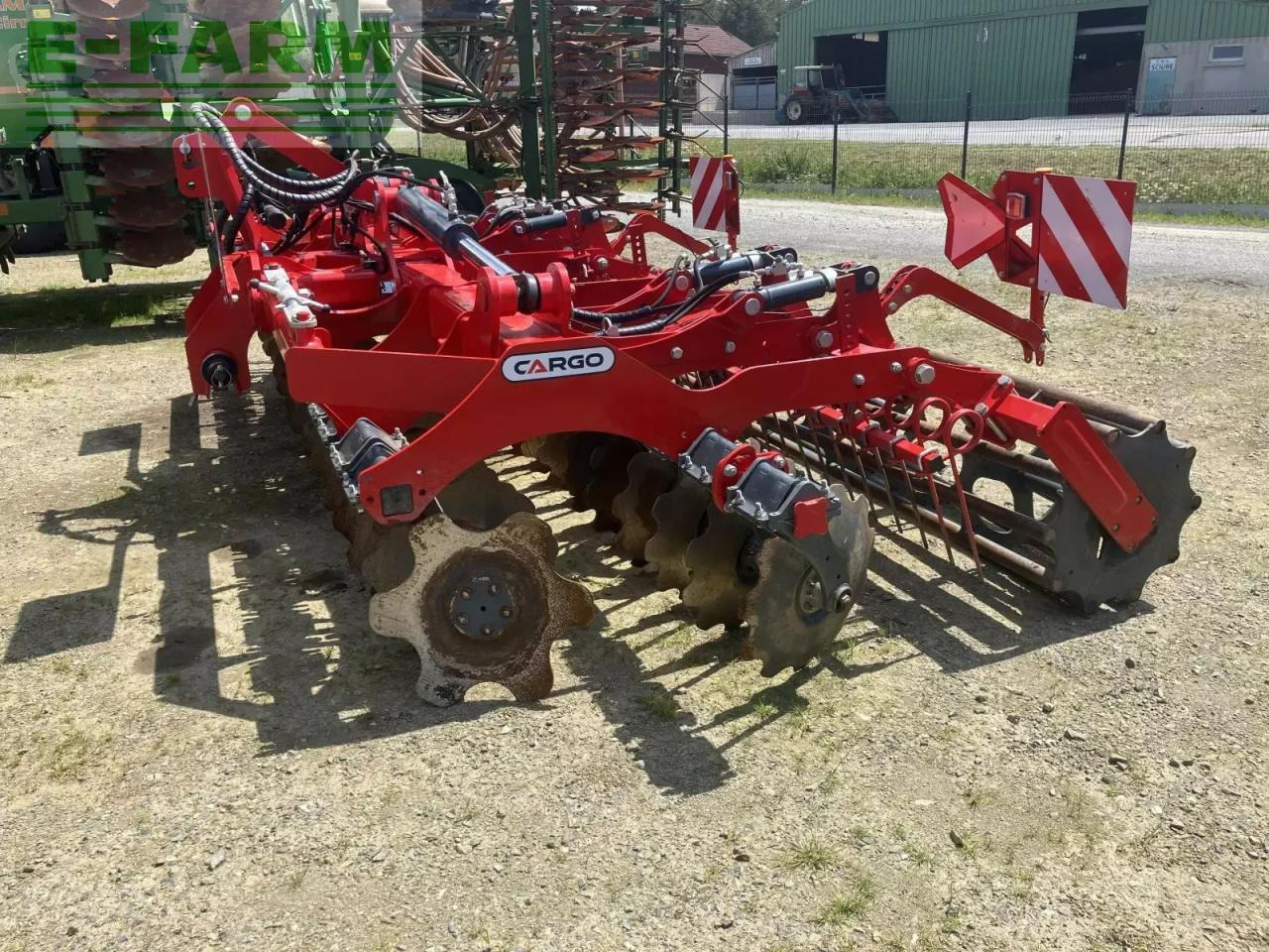 Unia dechaumeur unia cargo txl45 - Kultivátor: obrázok 2 Unia dechaumeur unia cargo txl45 - Kultivátor: obrázok 2