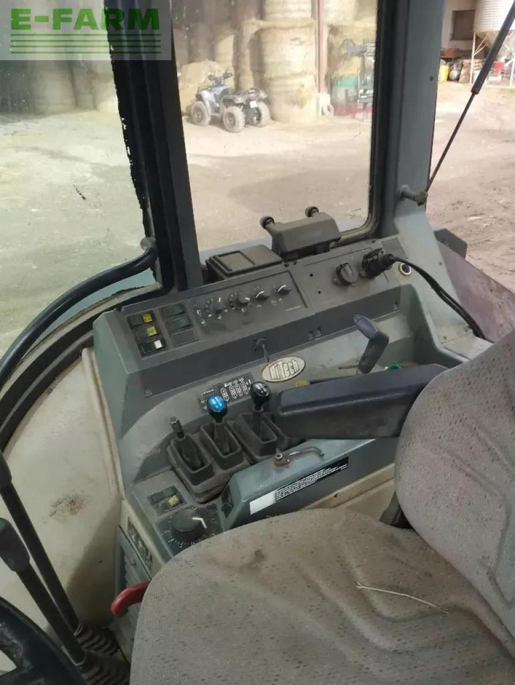 Valtra 8050 hitech HiTech - Traktor: obrázok 3 Valtra 8050 hitech HiTech - Traktor: obrázok 3