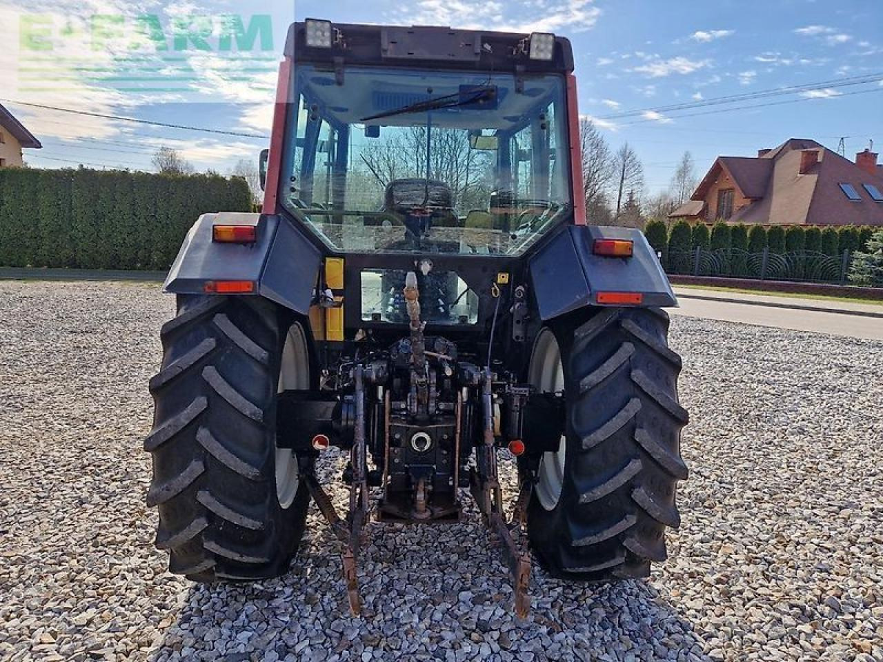 Valtra 8050 hitech HiTech - Traktor: obrázok 4 Valtra 8050 hitech HiTech - Traktor: obrázok 4