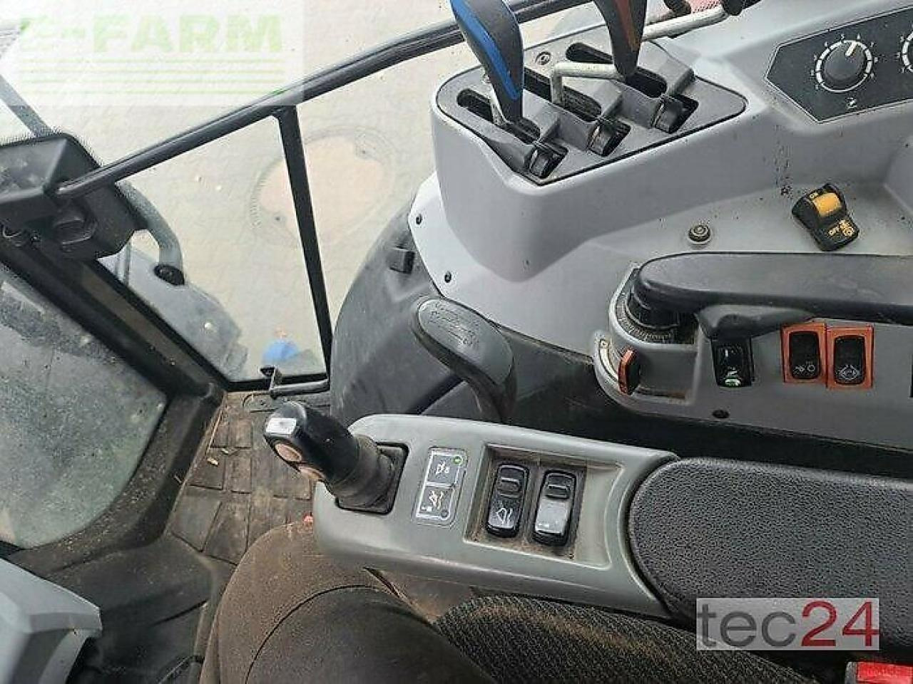 Valtra a104 mh - Traktor: obrázok 4 Valtra a104 mh - Traktor: obrázok 4