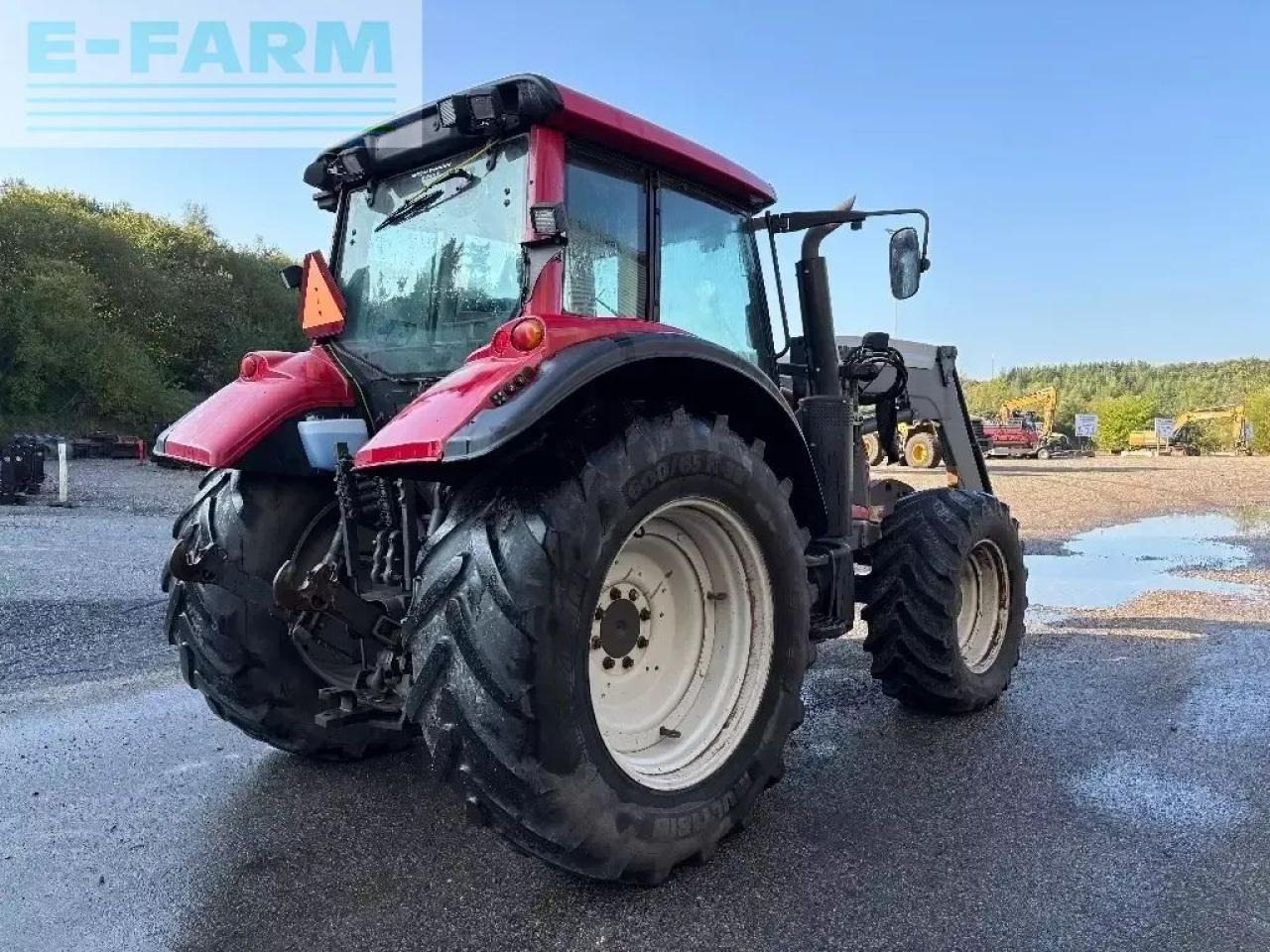 Valtra n 143 - Traktor: obrázok 4 Valtra n 143 - Traktor: obrázok 4