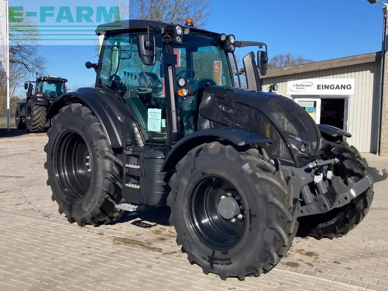 Valtra n 155ea - Traktor: obrázok 4 Valtra n 155ea - Traktor: obrázok 4