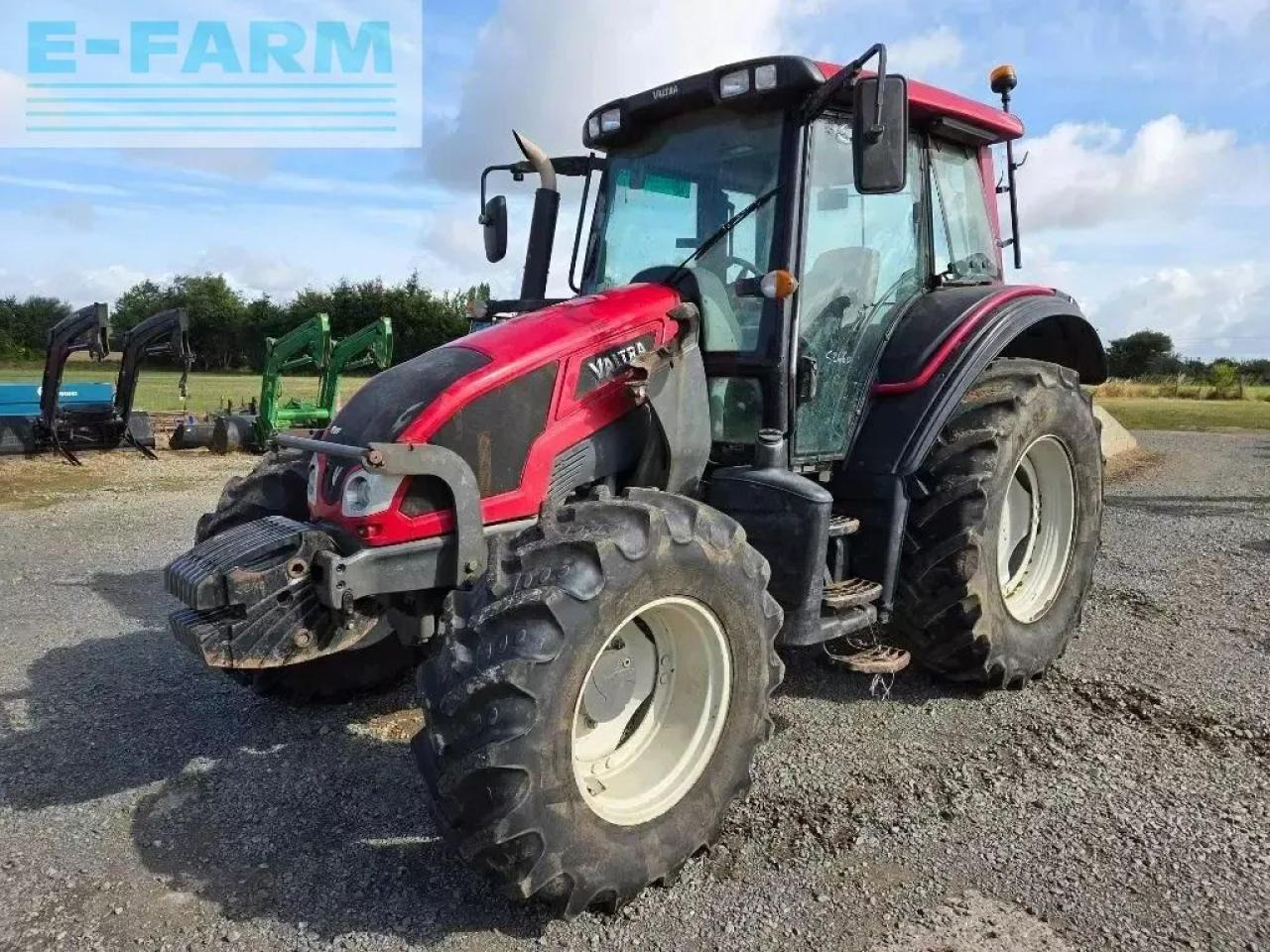 Valtra n103 - Traktor: obrázok 1 Valtra n103 - Traktor: obrázok 1
