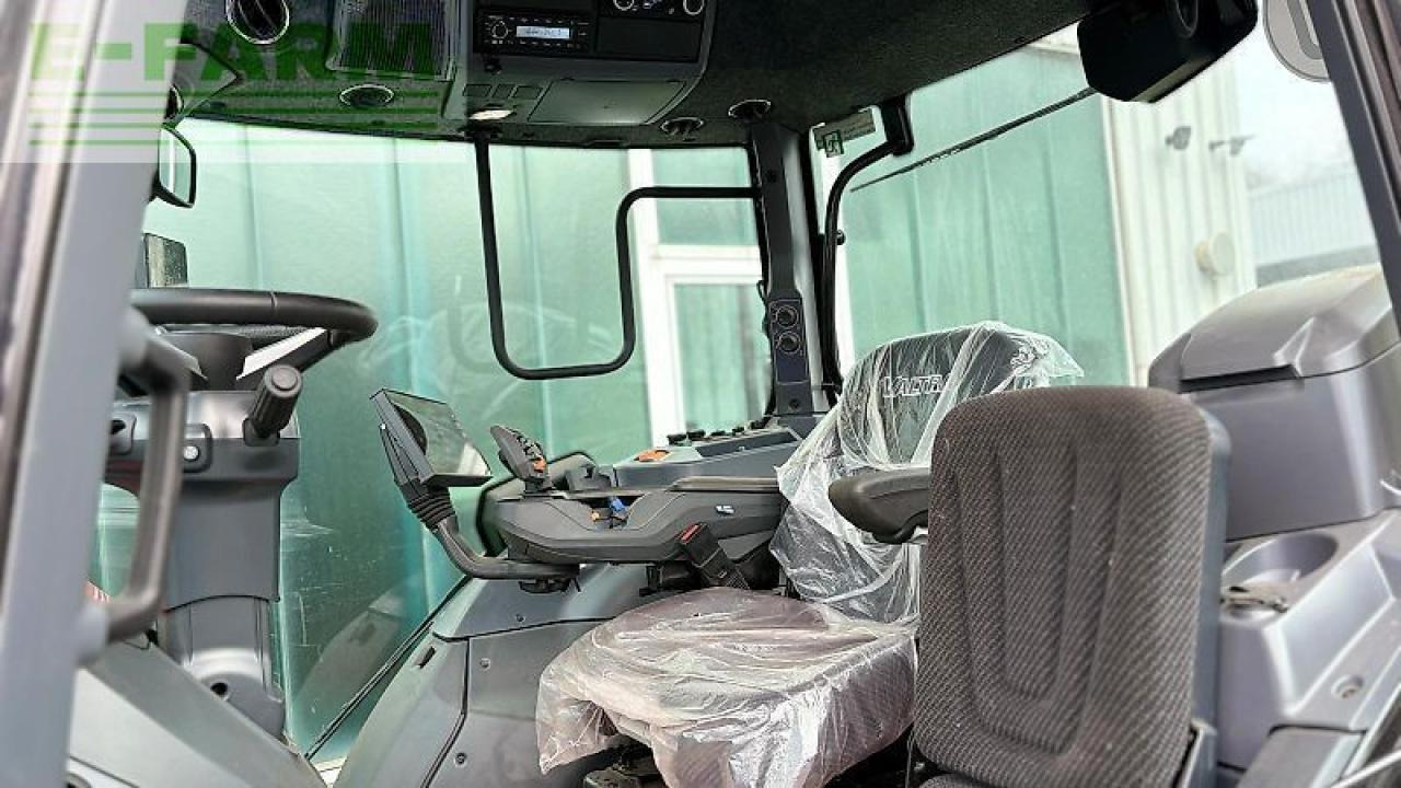 Valtra n155ed - Traktor: obrázok 5 Valtra n155ed - Traktor: obrázok 5