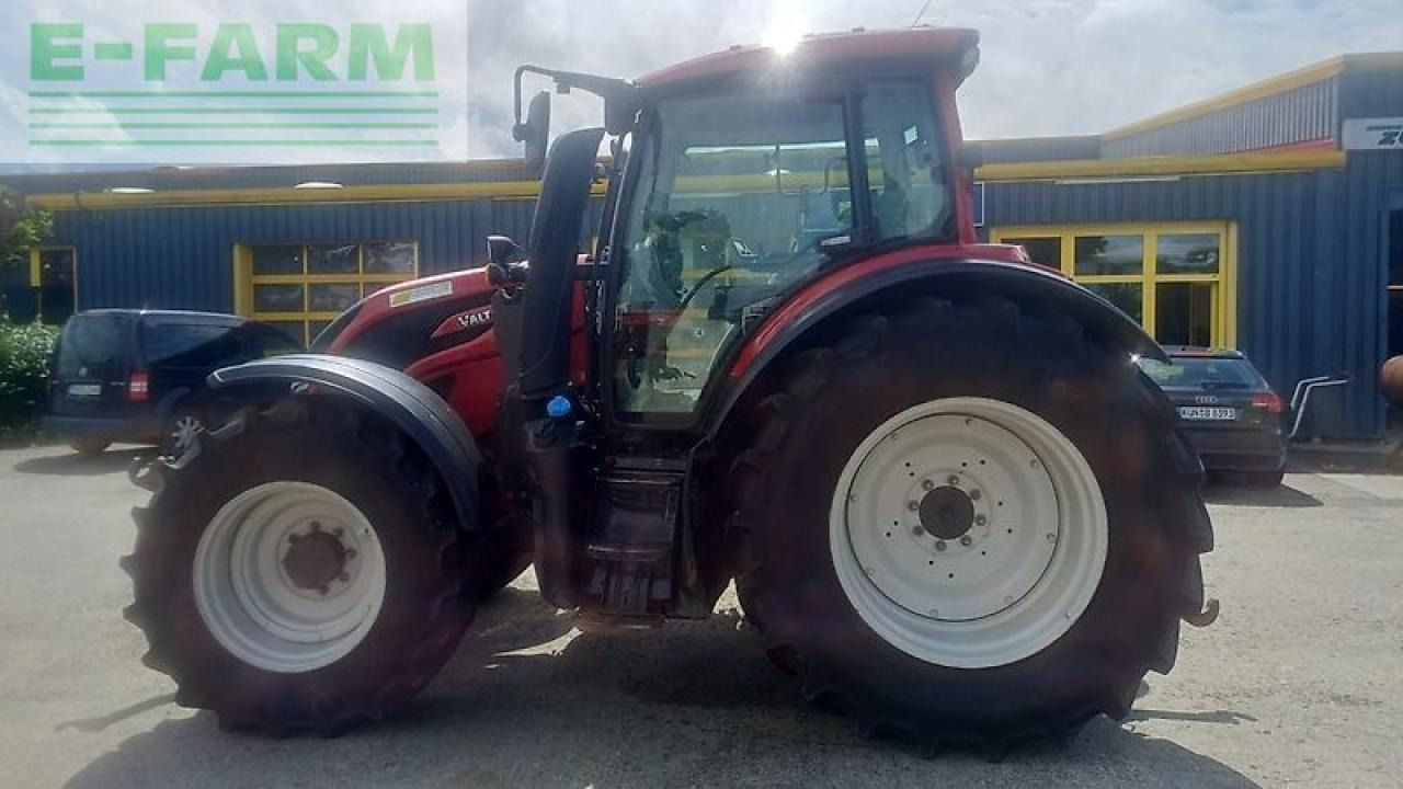 Valtra n174 - Traktor: obrázok 2 Valtra n174 - Traktor: obrázok 2