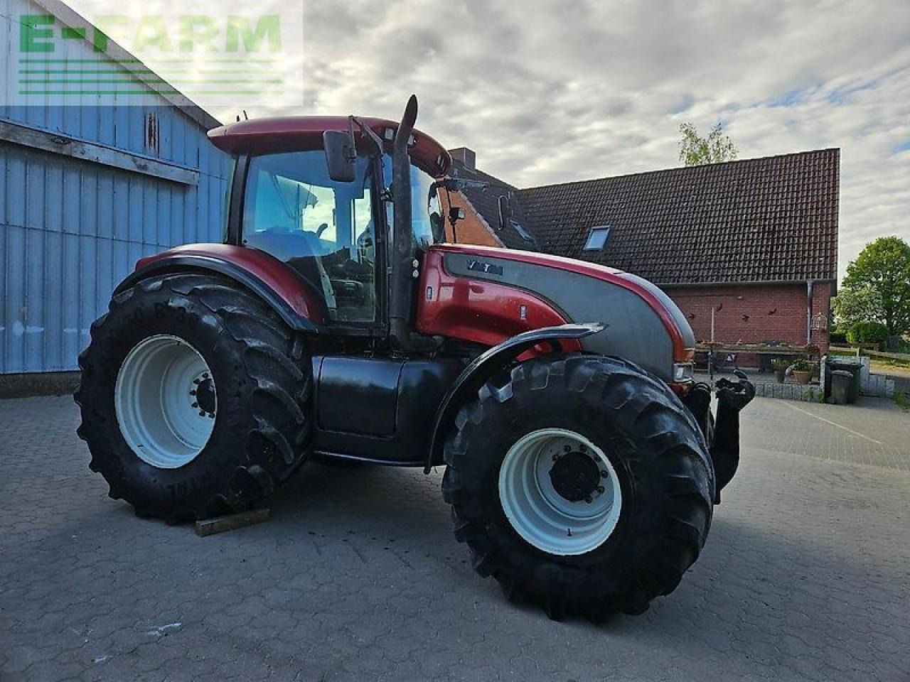 Valtra s 280 - Traktor: obrázok 2 Valtra s 280 - Traktor: obrázok 2