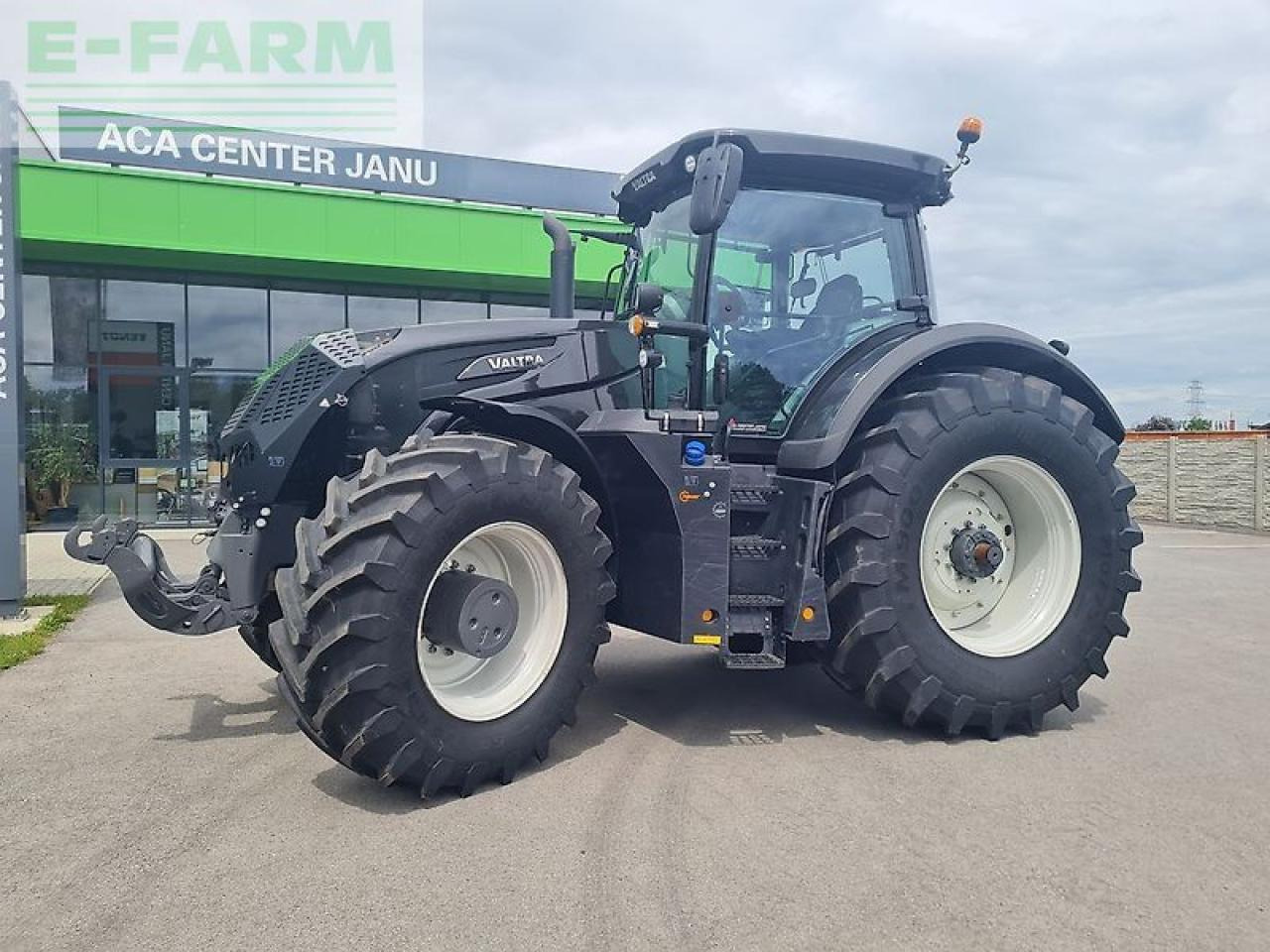 Valtra s394 (stufe v) - Traktor: obrázok 1 Valtra s394 (stufe v) - Traktor: obrázok 1