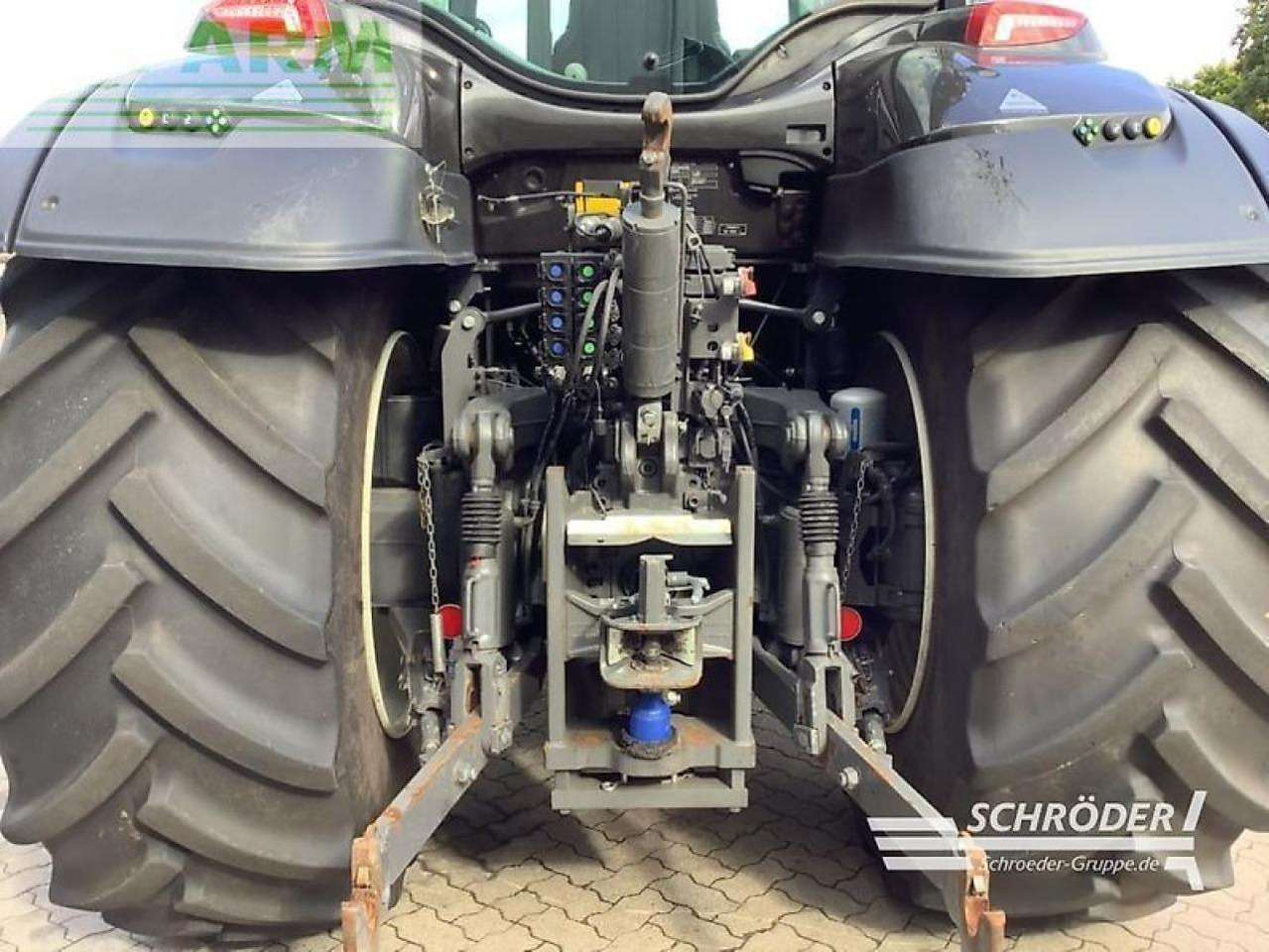 Valtra t 214 d smarttouch | rtk | unlimited - Traktor: obrázok 5 Valtra t 214 d smarttouch | rtk | unlimited - Traktor: obrázok 5