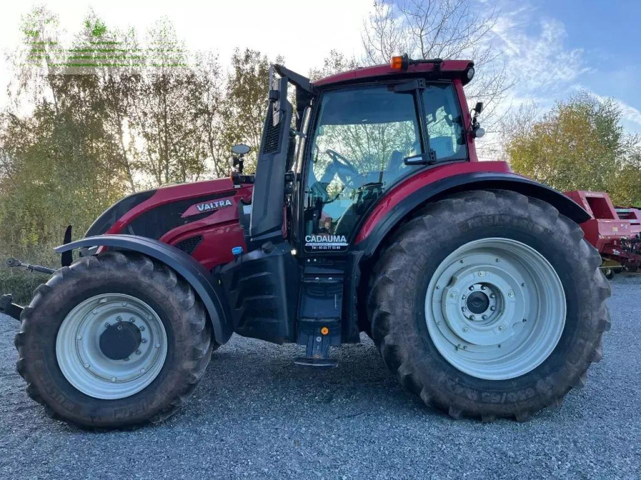 Valtra t 214 direct smarttouch Direct - Traktor: obrázok 2 Valtra t 214 direct smarttouch Direct - Traktor: obrázok 2