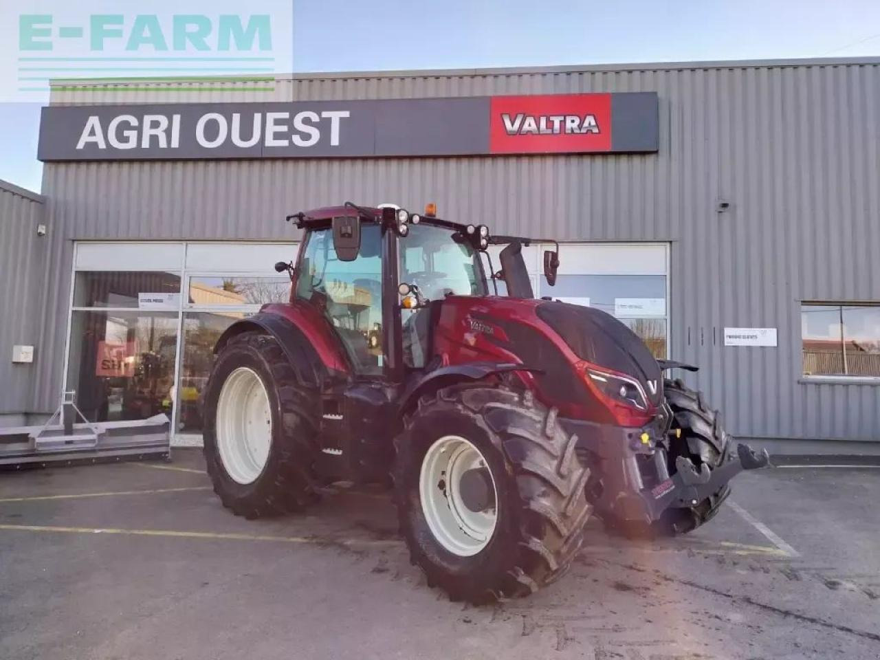 Valtra t214a - Traktor: obrázok 4 Valtra t214a - Traktor: obrázok 4