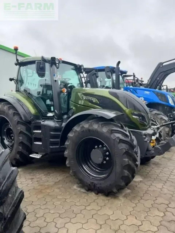 Valtra t215a - Traktor: obrázok 1 Valtra t215a - Traktor: obrázok 1