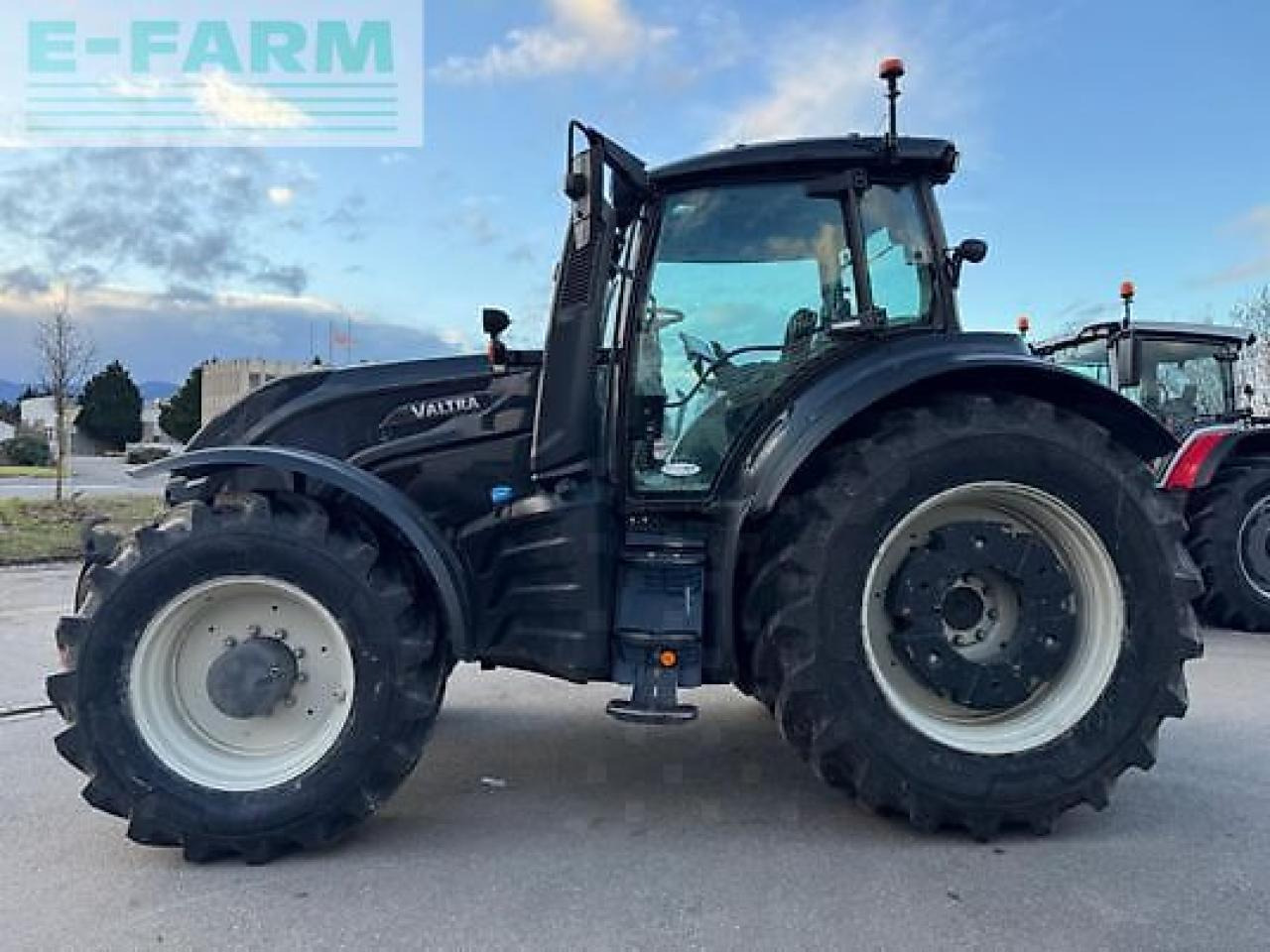Valtra t254v - Traktor: obrázok 4 Valtra t254v - Traktor: obrázok 4