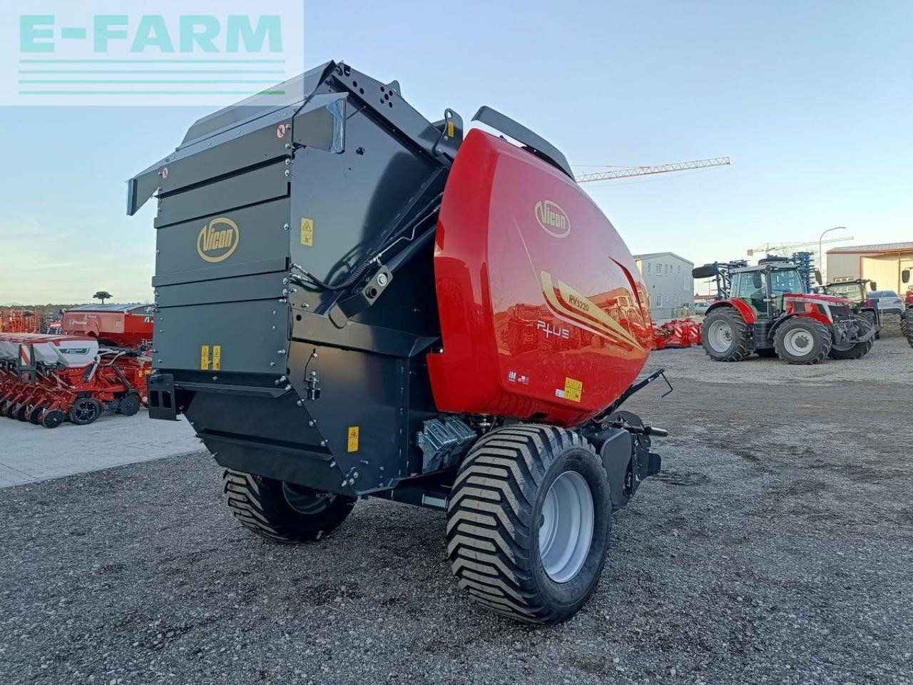 Vicon rv5220 plus sc-14 - Lis na hranaté balíky: obrázok 5 Vicon rv5220 plus sc-14 - Lis na hranaté balíky: obrázok 5