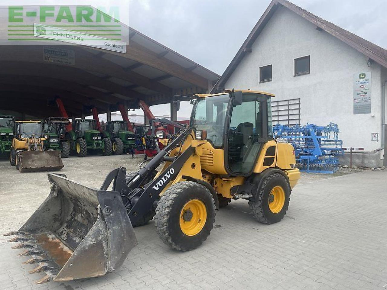 Volvo l 25f - Mini rýpadlo: obrázok 1 Volvo l 25f - Mini rýpadlo: obrázok 1