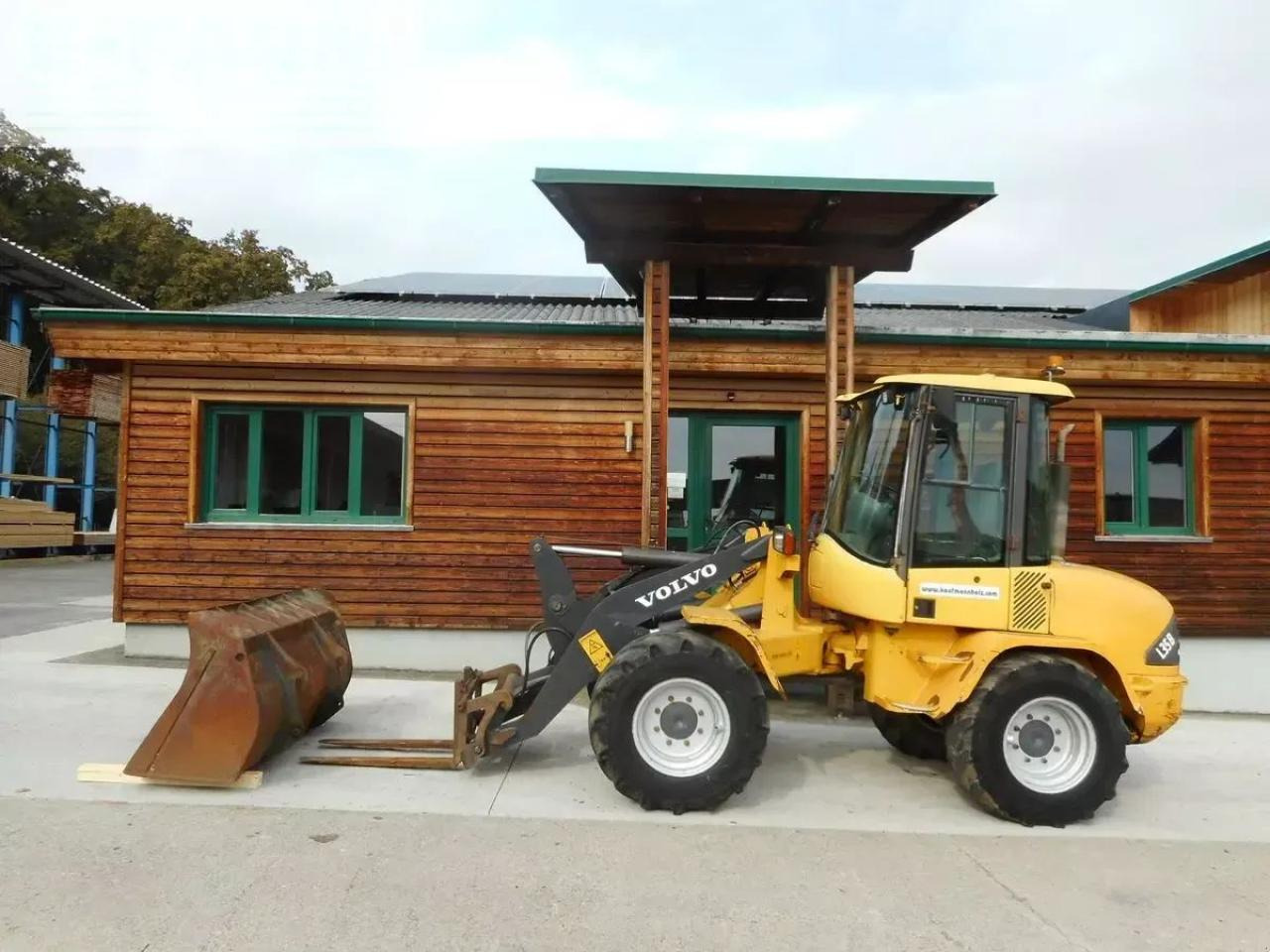 Volvo l35b-z/s ( 6.650kg ) - Mini rýpadlo: obrázok 1 Volvo l35b-z/s ( 6.650kg ) - Mini rýpadlo: obrázok 1