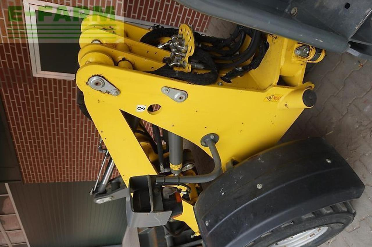 Weidemann wacker wl32 - Mini rýpadlo: obrázok 5 Weidemann wacker wl32 - Mini rýpadlo: obrázok 5