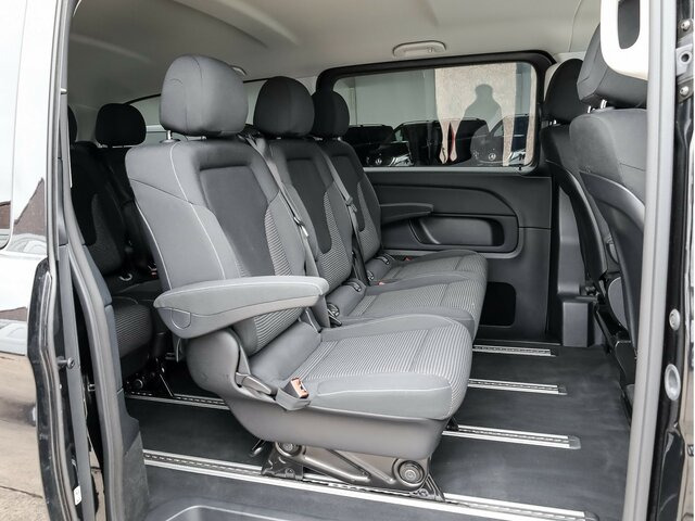 MERCEDES-BENZ EQV 300 Extralang,8Sitze,2elektr.Schiebetür,LED - Minibus, Elektrobus: obrázok 5 MERCEDES-BENZ EQV 300 Extralang,8Sitze,2elektr.Schiebetür,LED - Minibus, Elektrobus: obrázok 5