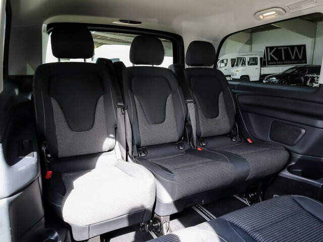 MERCEDES-BENZ EQV 300 lang,7Sitze,2xKlima,2Schiebetür el.,LED... - Minibus, Elektrobus: obrázok 4 MERCEDES-BENZ EQV 300 lang,7Sitze,2xKlima,2Schiebetür el.,LED... - Minibus, Elektrobus: obrázok 4