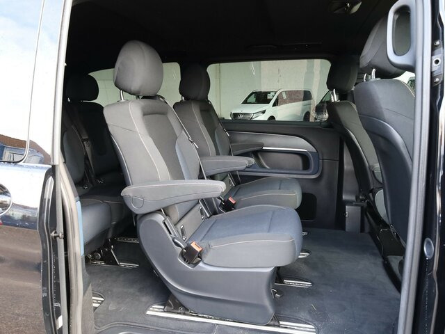 MERCEDES-BENZ EQV 300 lang,7Sitze,2xSchiebetür,LED,Distronic... - Mikrobus, Elektrická dodávka: obrázok 2 MERCEDES-BENZ EQV 300 lang,7Sitze,2xSchiebetür,LED,Distronic... - Mikrobus, Elektrická dodávka: obrázok 2