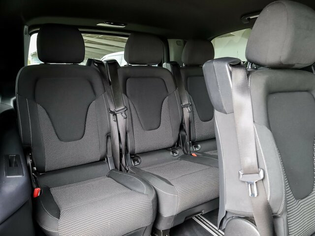 MERCEDES-BENZ EQV 300 lang,8Sitzer,2xSchiebetür,360°Kamera... - Minibus, Elektrobus: obrázok 4 MERCEDES-BENZ EQV 300 lang,8Sitzer,2xSchiebetür,360°Kamera... - Minibus, Elektrobus: obrázok 4