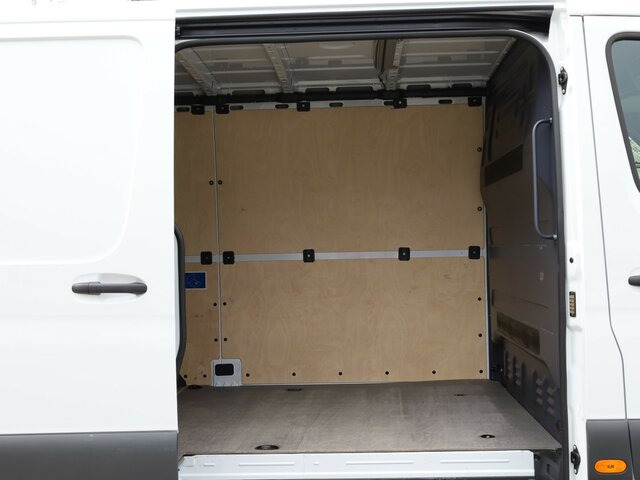 MERCEDES-BENZ Sprinter 314 CDI KA Allrad,Flachdach,MBUX - Furgon: obrázok 2 MERCEDES-BENZ Sprinter 314 CDI KA Allrad,Flachdach,MBUX - Furgon: obrázok 2